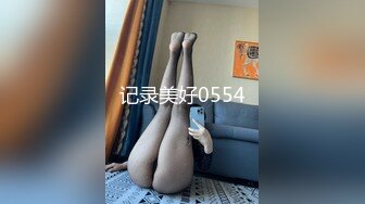 眼镜小哥剧情演绎吃饭灌醉两个妹子 放在坐子上后入啪啪再放到沙发上猛干