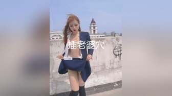 女朋友跪着让我从后无套爆操她